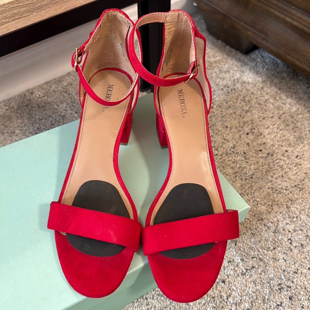 Merona Red Suede Block Heels Sandals - Picture 4 of 9